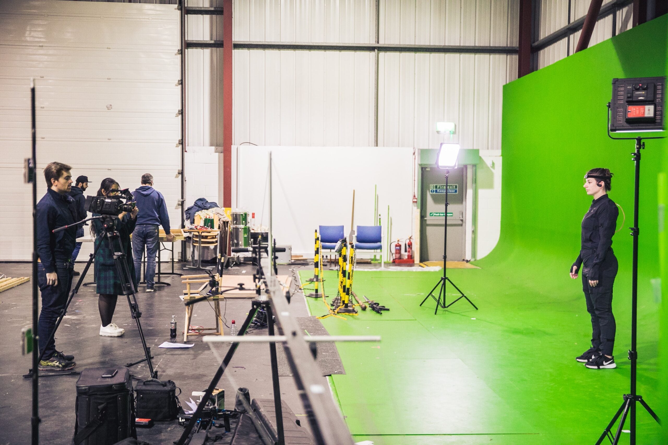 how to set up your green screen for filming green screen lighting